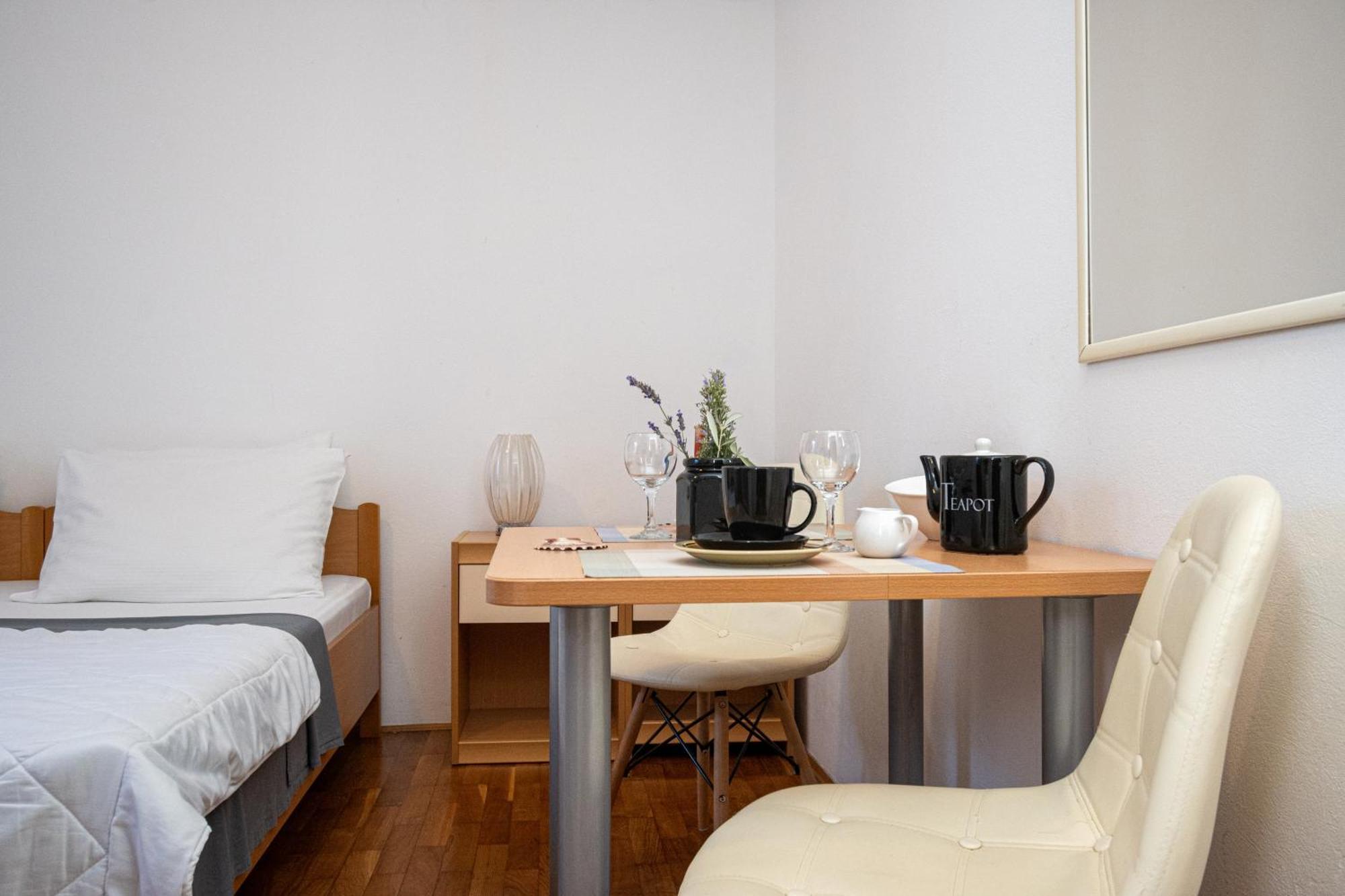 Apartments By The Sea Sukosan, Zadar - 5863 외부 사진
