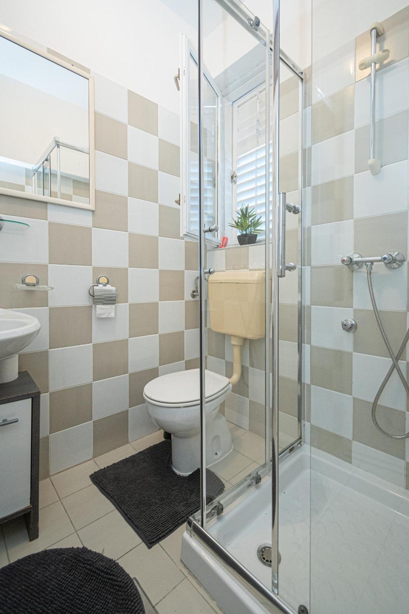 Apartments By The Sea Sukosan, Zadar - 5863 외부 사진